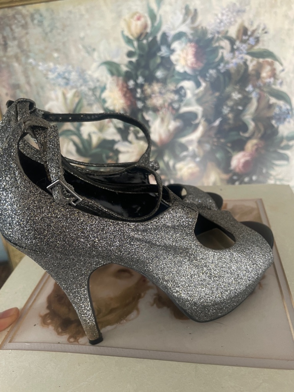 TRUE LIGHT Silver Glitter High Heel Mary Jane Pumps